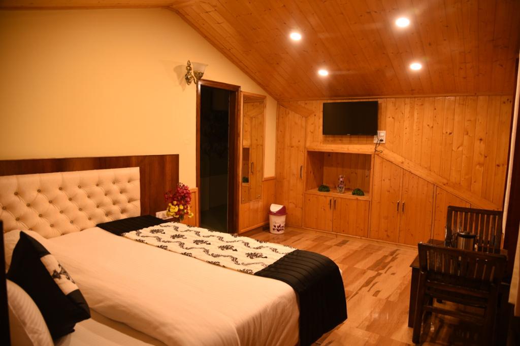 Hotel Moon Lake, Shimla